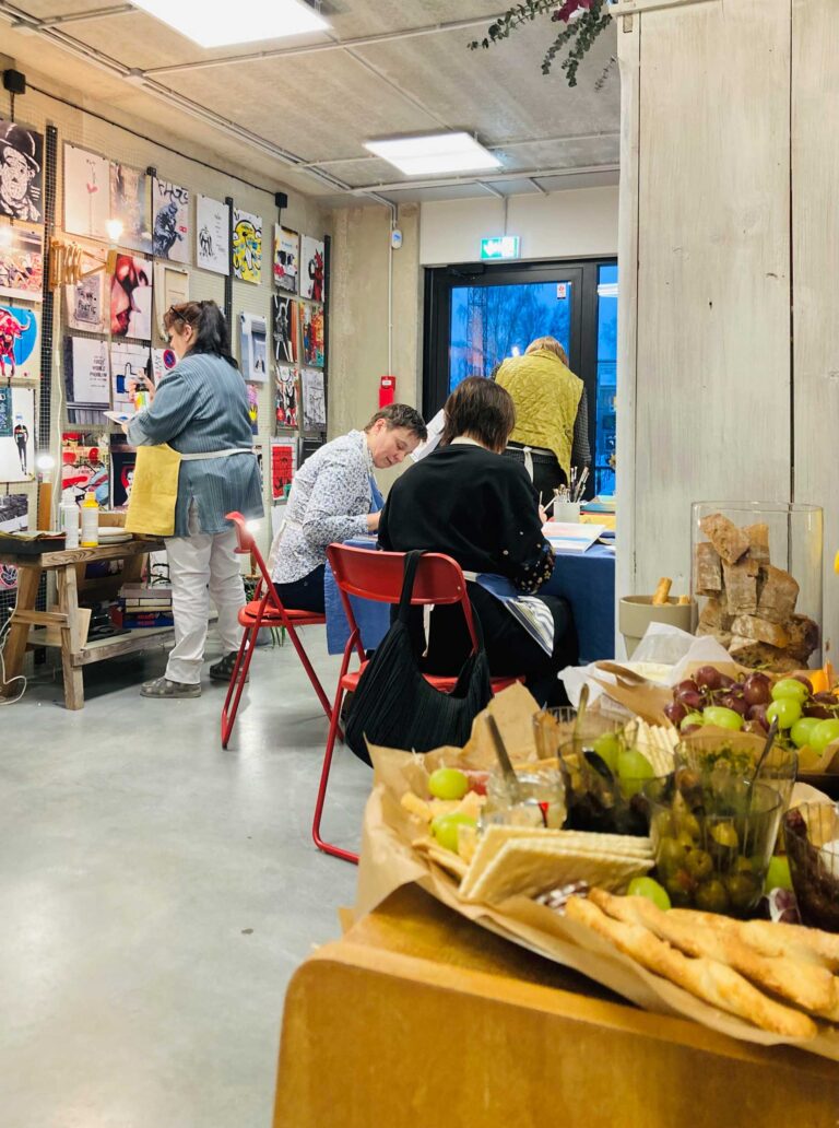 Koosolek ja töötuba koputa 3x sündmusstuudios Pärnu linnas