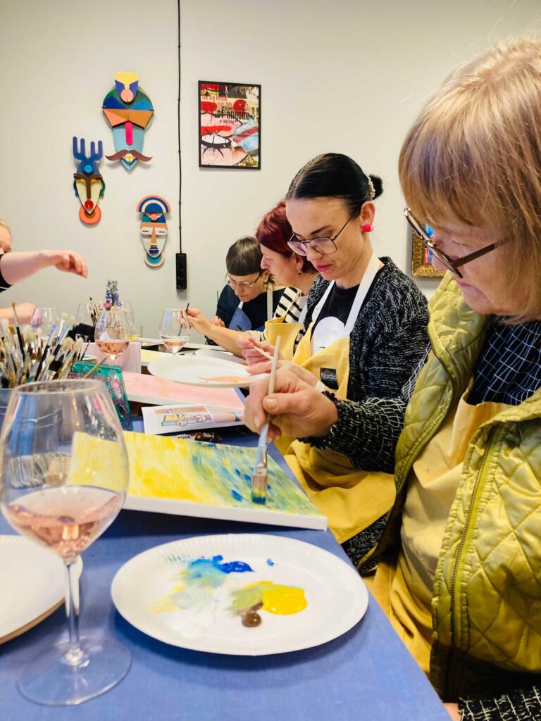 Lõuendilae maalimise töötuba Koputa 3x sündmusstuudios