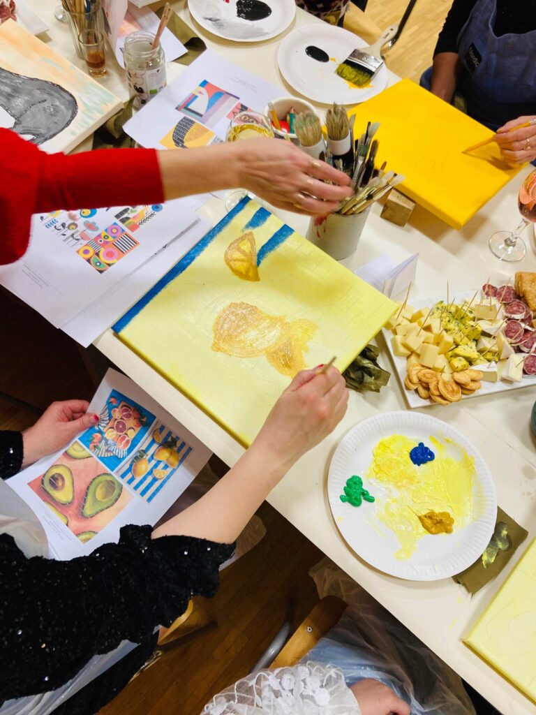 Maalime lõuendile ja peame koosolekut - Pärnus just nii äge meil ongi